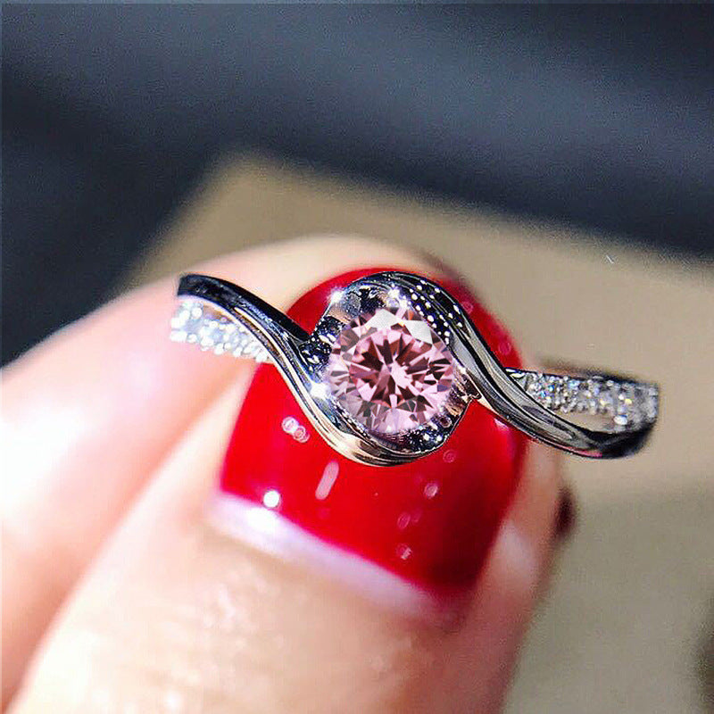 Creative Twisted Arm Eight Ring