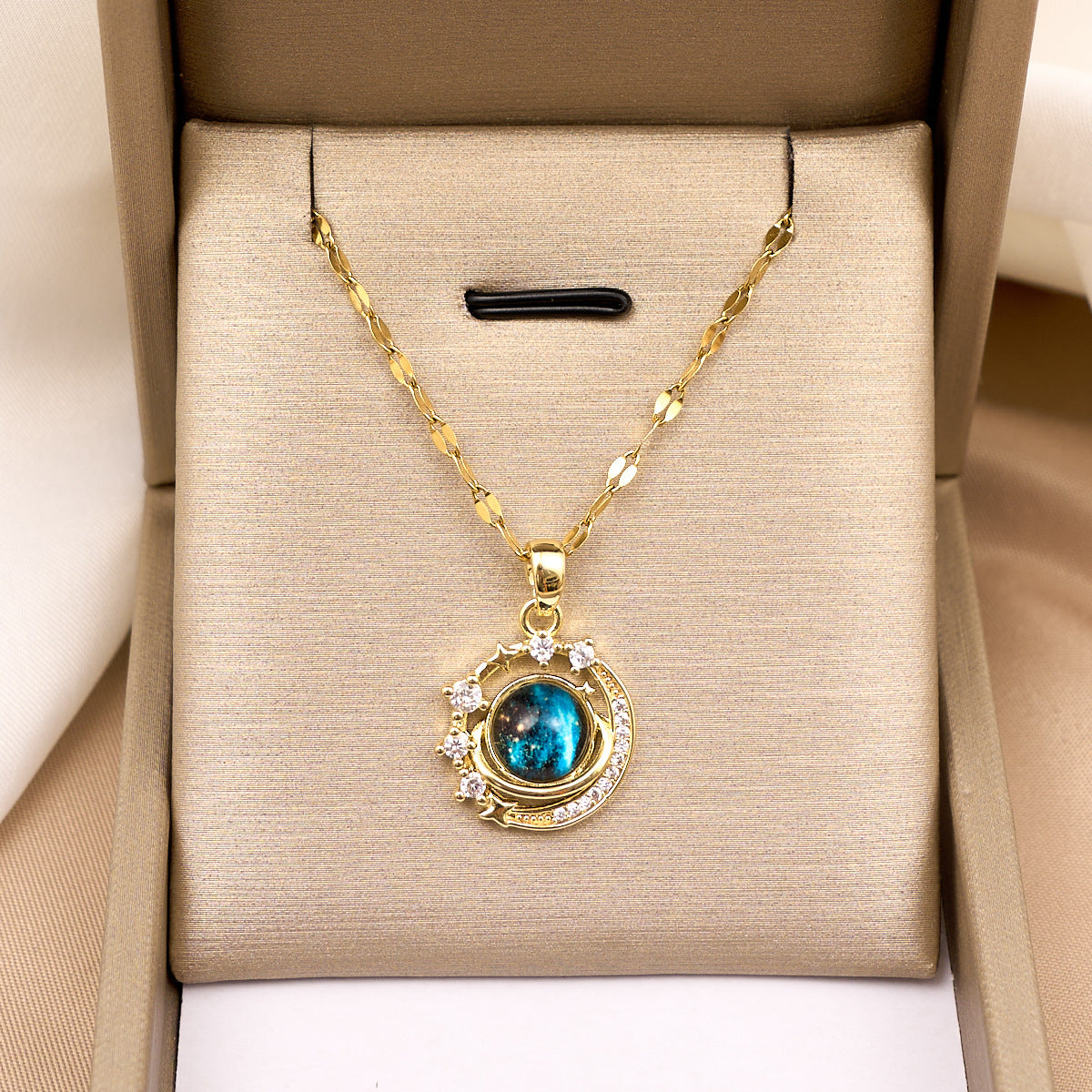 Women's Steel Star Moon Planet Light Luxury Temperament Necklace