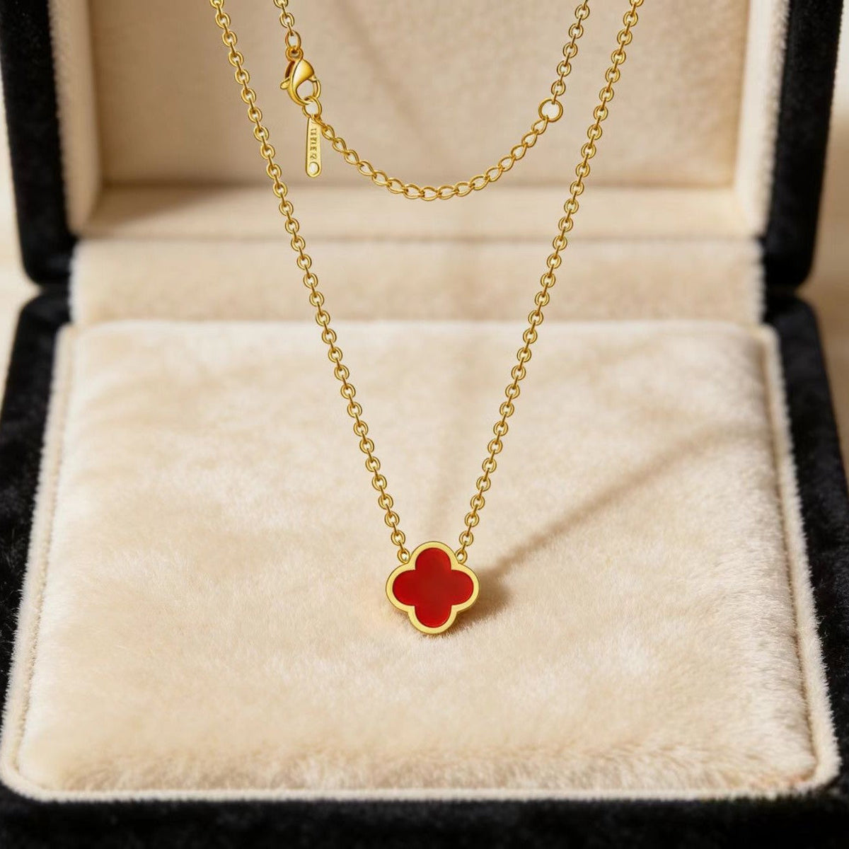Women's Clover Titanium Steel Light Luxury Double-sided Necklace