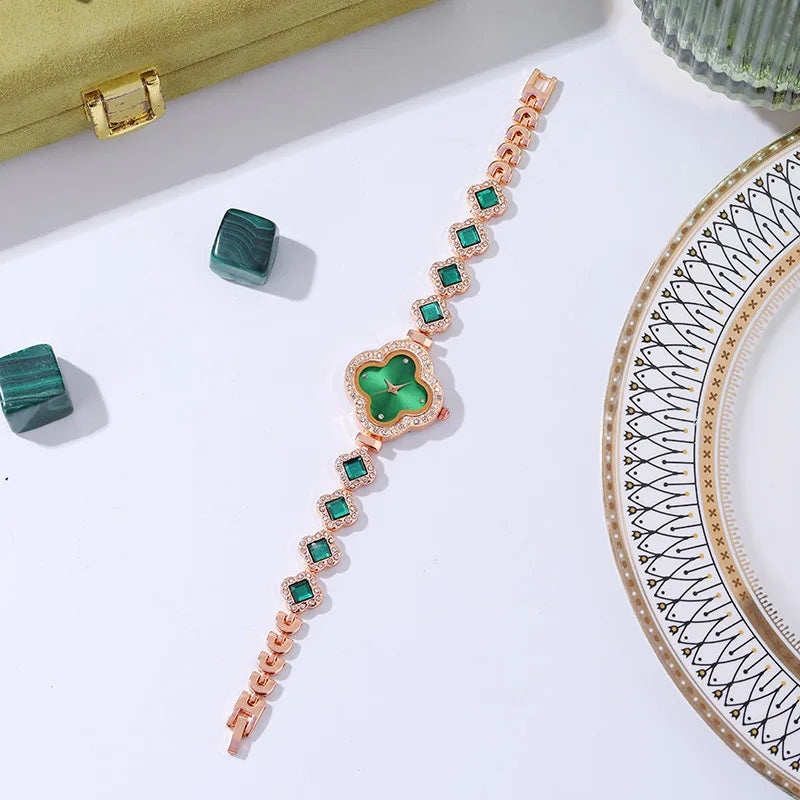 Clover bracelet watch with quartz