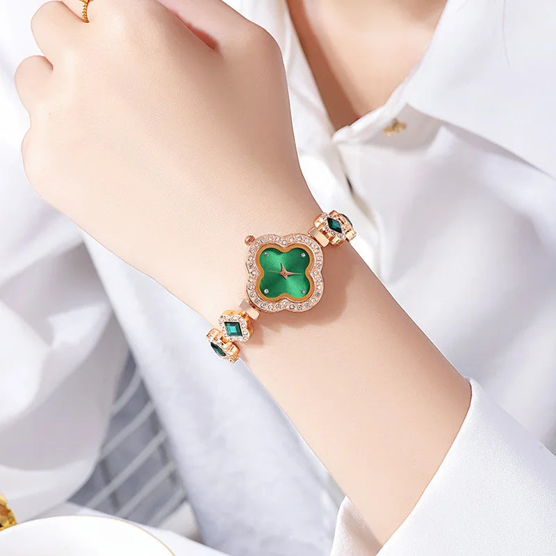 Clover bracelet watch with quartz