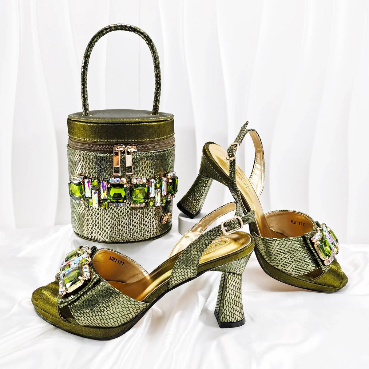 New Matching Women Shoe and Bag Set