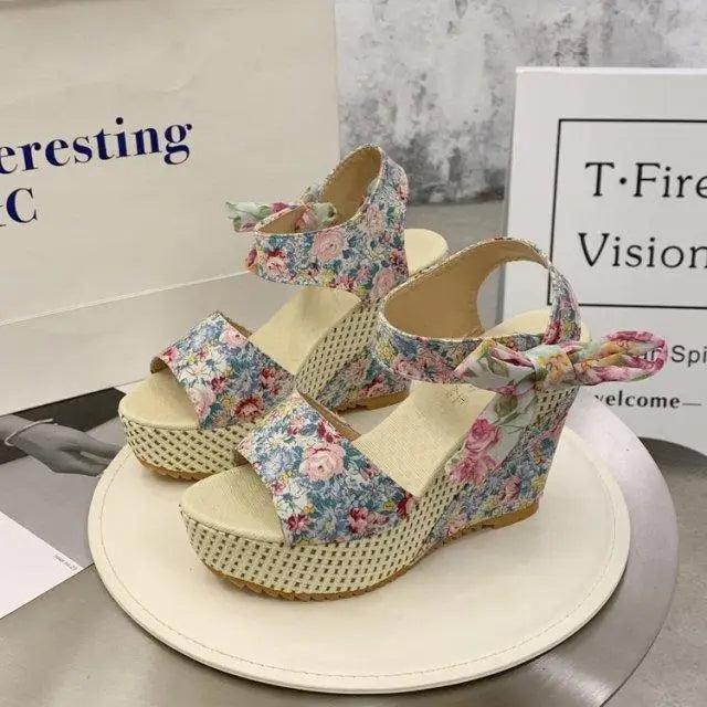New Modern Wood High Heels Sandals